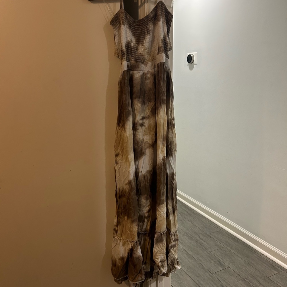 Versona Strapless Brown Tie-Dye Dress